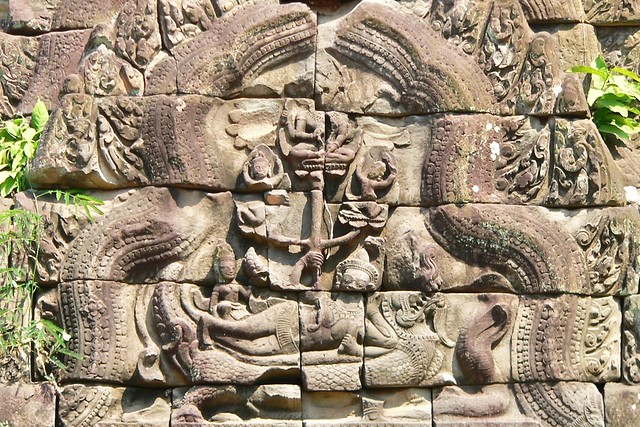 Vishnu reclining on the Shesha Naga with Lakshmi,  Anantahshayin, Banteay Samre