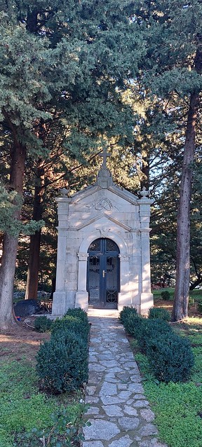 mauzolej kod crkve sv.tome