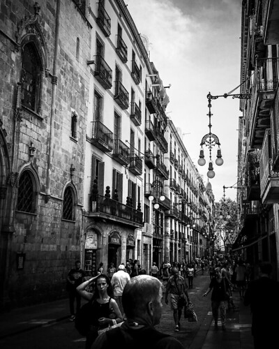 A busy street in Barca | by HelenBushe
