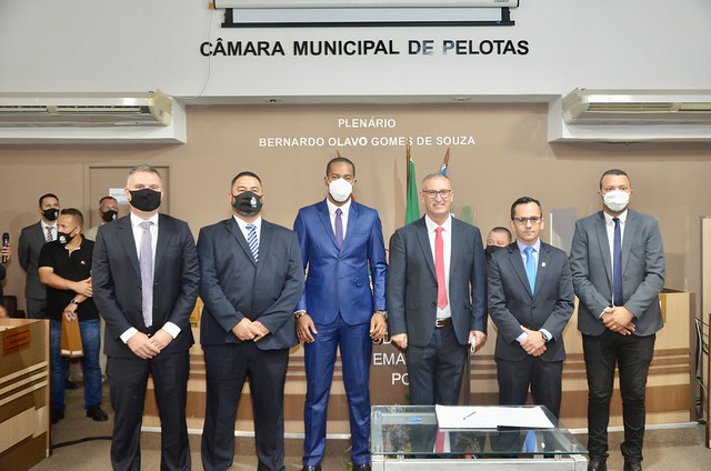 Posse da nova mesa diretora da câmara municipal de Pelotas 2022 30/12/21
