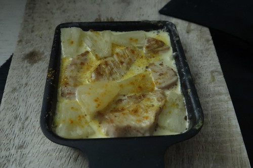 Raclette 31-12-2021_7: Hähnchenbrust  mit Ananas in Curry-Sahnesoße