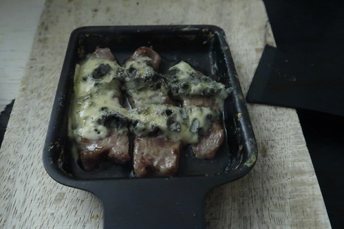 Raclette 31-12-2021_5: Rindfleisch mit Blauschimmelkäse