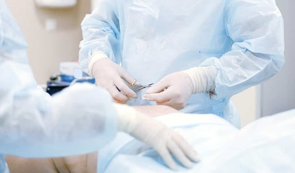 des-sutures-intelligentes-pour-surveiller-les-plaies-chirurgicales