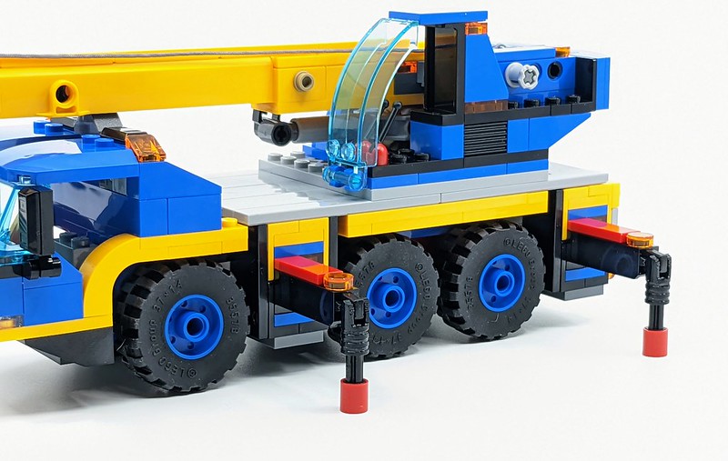 60324: LEGO City Mobile Crane Set Review