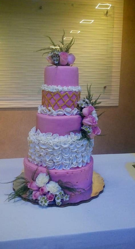 Cake by Karla Cakes & Cupcakes