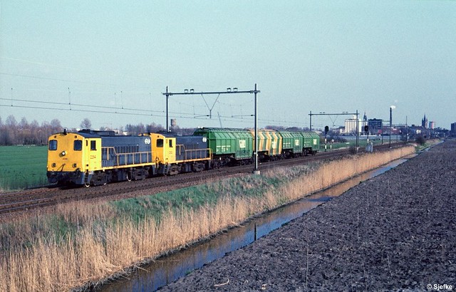 NS 2294 & 2202, Rijswijk, April 1985