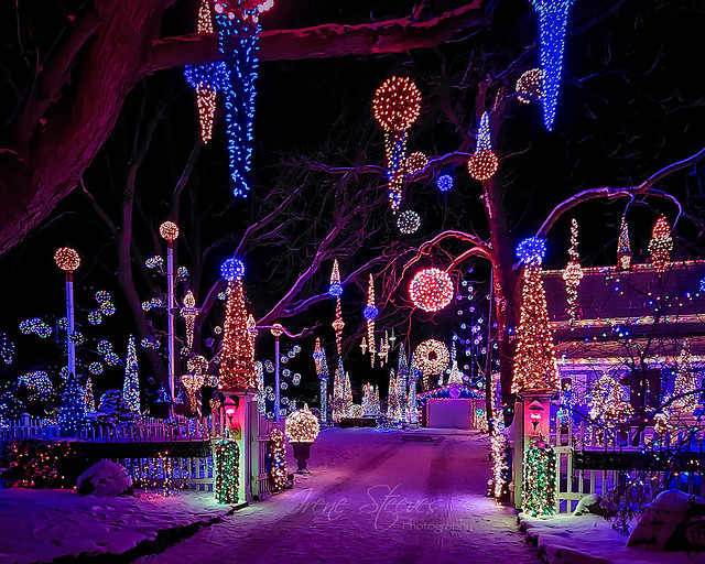 Christmas Display on York Road, Niagara on the Lake, Ontario, Canada