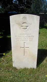 Great War Grave, Leuchars | by jackdeightonsf
