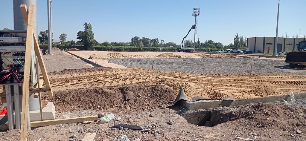 2022-01-05 DEPORTES Se inaugura el cajón de arena con tres canchas de beach Volley en “La Granja”1