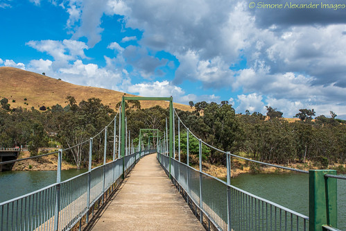 australia victoria railtrail bridge lakeeildon bonniedoon landscape lake