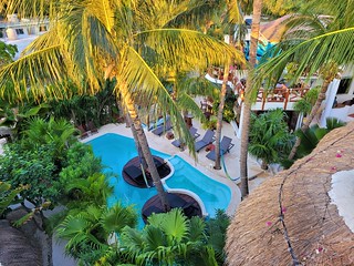 Hotel Para Ti pool