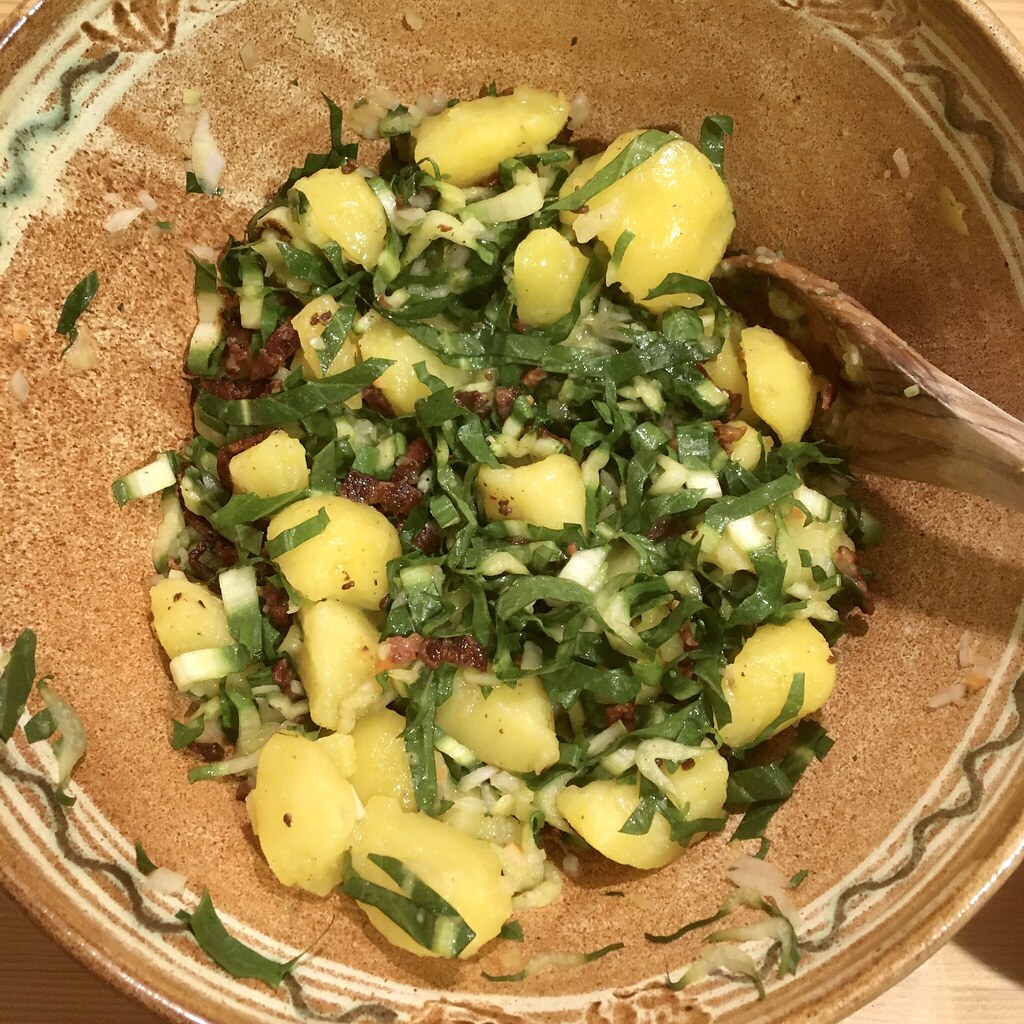 Salade ardennaise | Kartoffeln, Löwenzahn, ausgelassener Spe… | Flickr