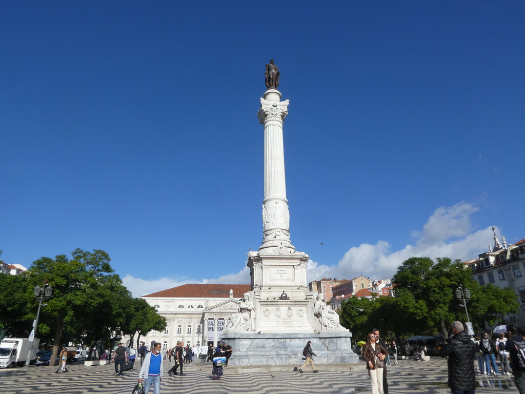 The monument in the Praca dos Restauradores, Lisbon