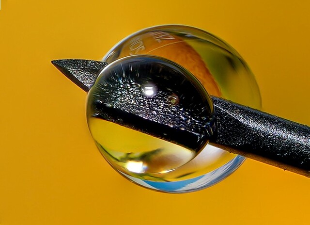 Needle with double water droplet