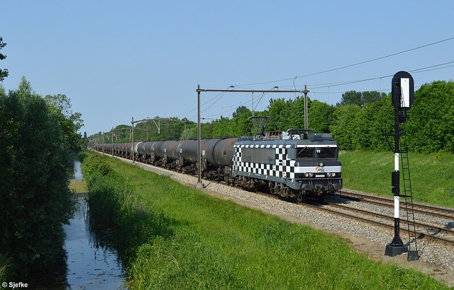 HSL Logistik 1832, Dordrecht Zuid, 8 June 2013