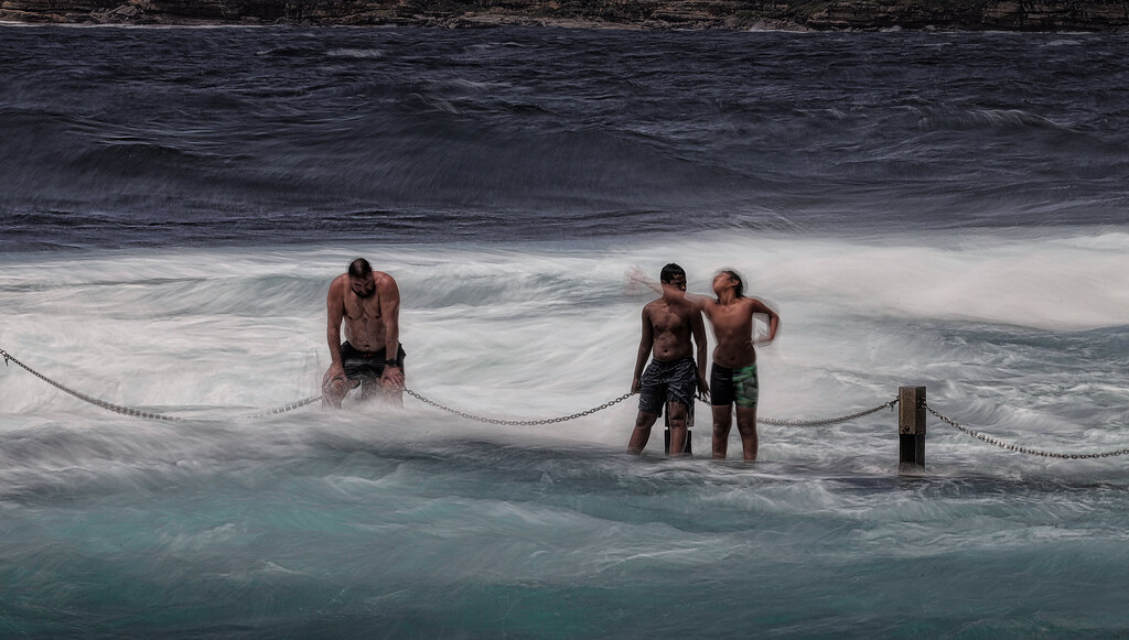 Chain Surfing, Mahon Pool No 1