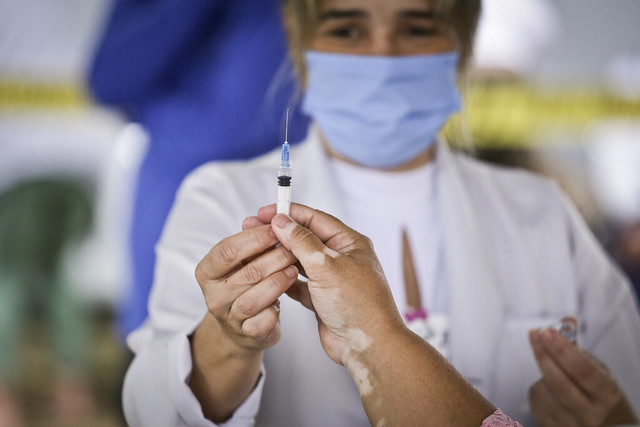 Região de Saúde Sudoeste comemora 1 milhão de vacinas aplicadas contra covid-19 (07.01.2021)