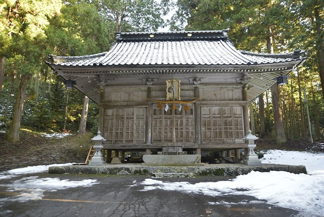 井田の不動滝と熊野神社