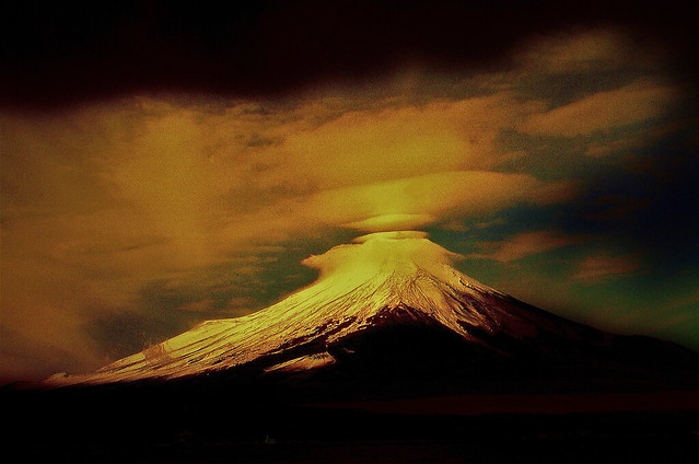 Winter clouds and Mt. Fuji