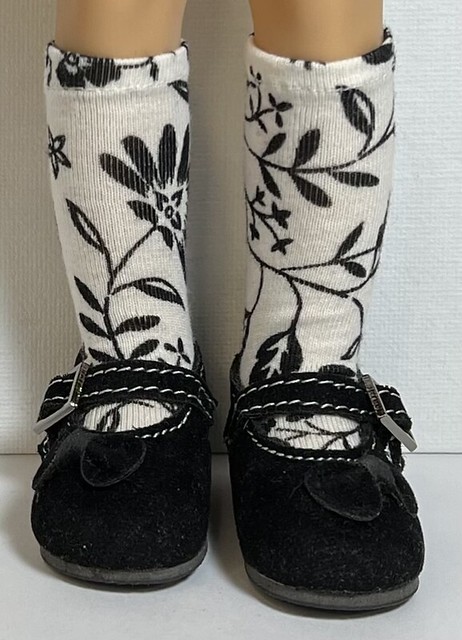 The Black Flowers Couture...Short Socks For Paola Reina Dolls...