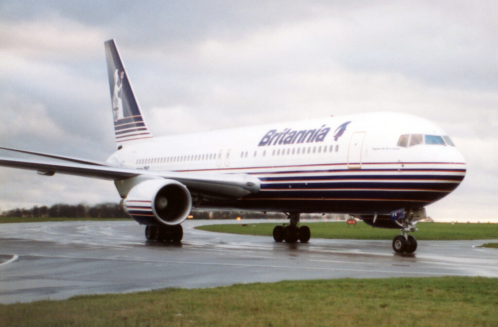 Boeing 767-204ER G-BOPB Luton 1982