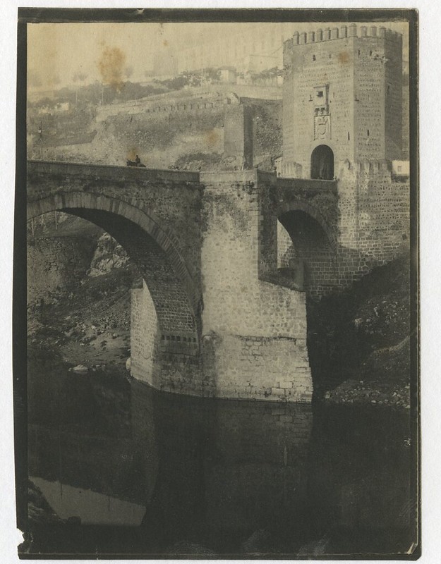 Puente de Alcántara hacia 1900. Fotografía de Gustavo Gillman Bovet © Archivo General de la Región de Murcia, signatura FR-GG-017_008