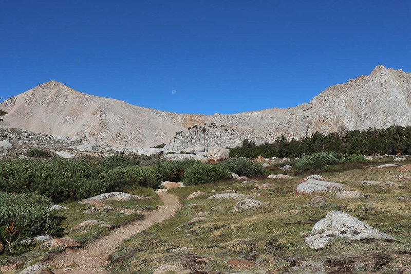 I made it into the Cottonwood Lakes Basin and saw Cirque Peak (12900 ft), left, and Army Pass Point (12369 ft), right