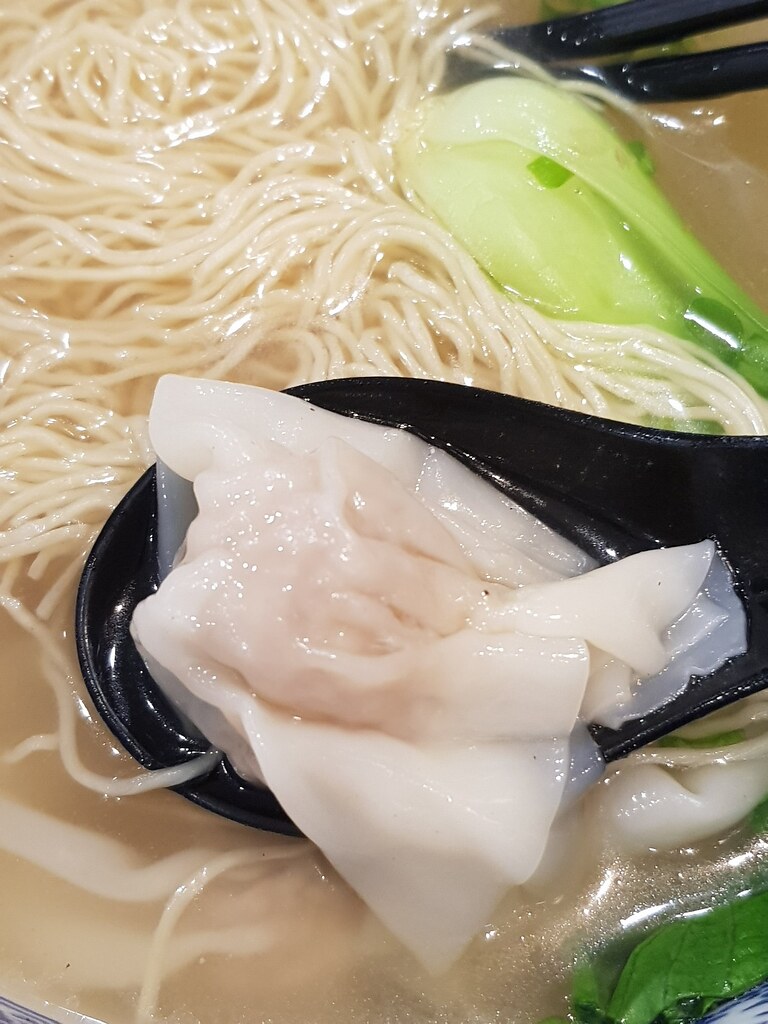 佐敦招牌細蓉 Wanton Soup Noodle rm$16.90 & 佐敦奶茶 Milk Tea rm$7.50 @ 佐敦冰室 Jordan Hong Kong Restaurant in 雙威商場 Sunway Pyramid