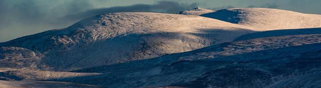 Lochnagar zoomed beyond Cairn of Claise