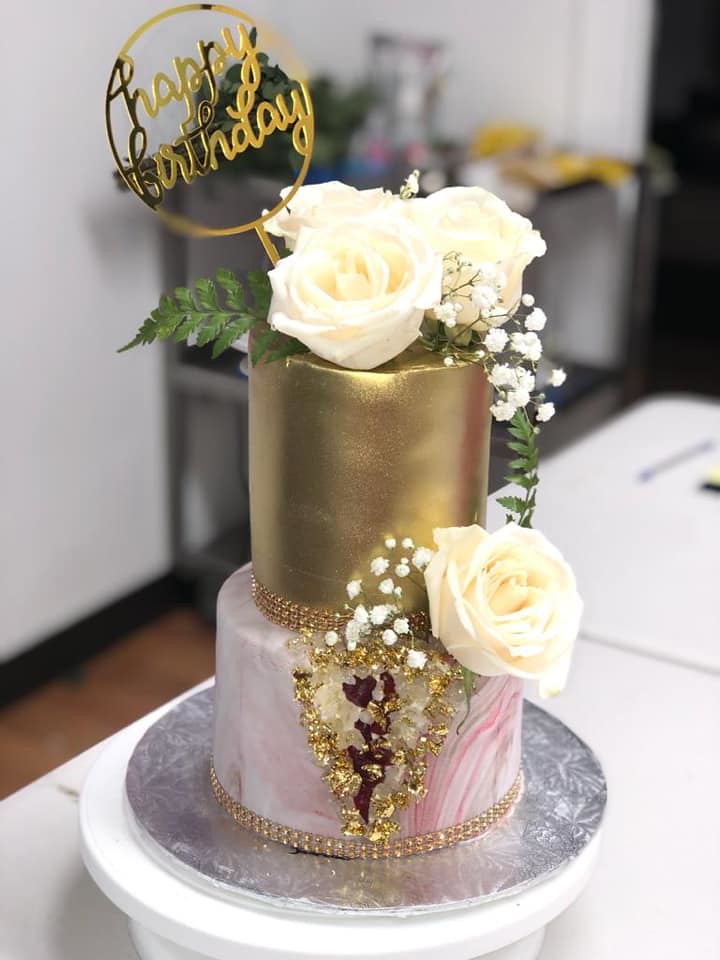 Cake by Mauxi's Sweet Cakes