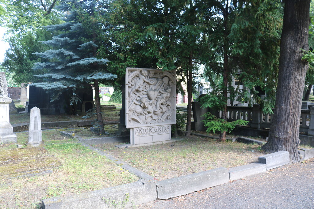 hrob Antona Gnirse v Chomutově
