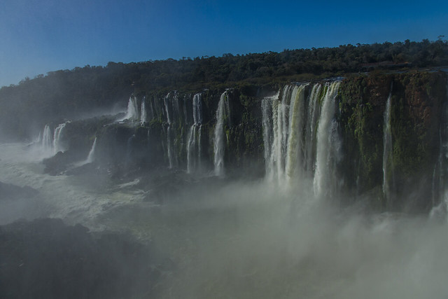Misiones Pto. Iguazu Parque Nacional Pasarela Garganta Diablo Lateral Frente Brasil Argentina