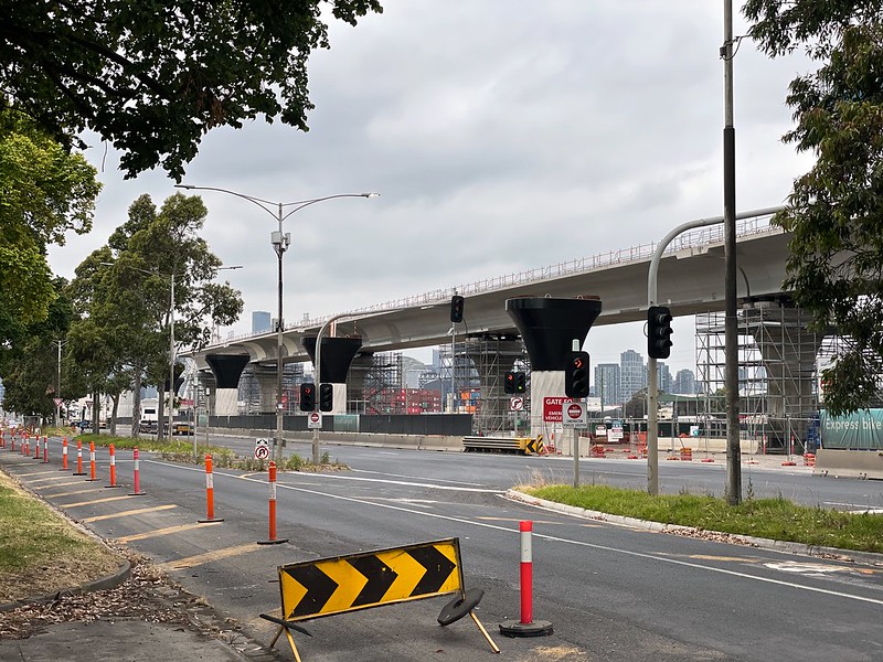 Footscray Road and construction 2022:01:04 11:31:35
