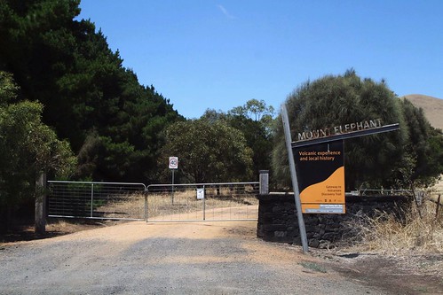 Gates locked at Mount Elephant - only open for a few hours every Sunday