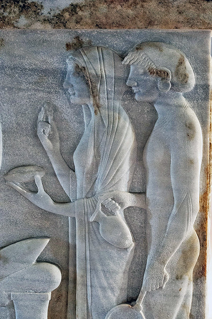 A35 Polyxena sarcophagus Side C - Szene im Frauengemach mit Kline, detail 17cs  [520-500 BCE] - Troy AM - DO, pbase