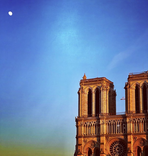 Moon of Cathedral  ~ Paris ~ MjYj