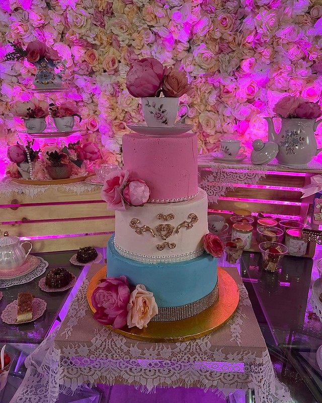 Cake by Fabulously Sweet