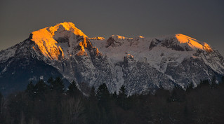 Hoher Göll (2522 m) and Hohes Brett (2338 m) in winter sunset alpenglow - explored! Thanks!