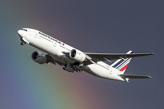 Boeing 777-228(ER) - Air France - F-GSPZ