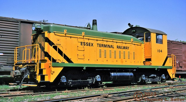 ESSEX TERMINAL RAILWAY GMD SW-8 DIESEL SWITCHER #104 - WINDSOR, ONTARIO, CANADA - APRIL 30, 1977