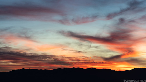 Rocky Point Sunrise II by James Marvin Phelps, Rocky Point Sunrise II
Rocky Point Overlook
Lake Mead National Recreation Area
Nevada
January 2022ne