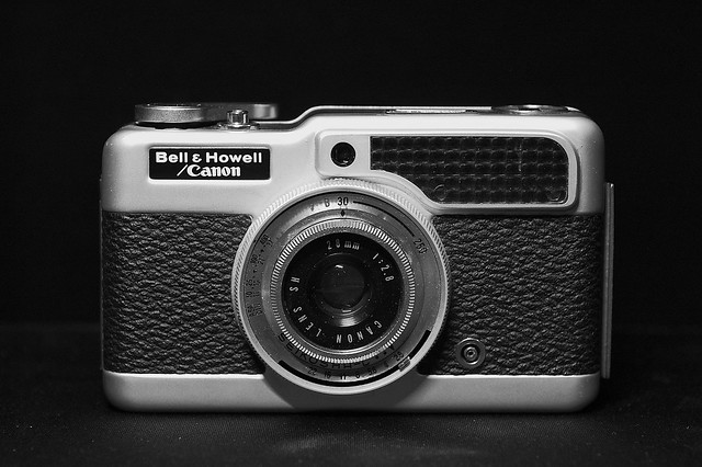 Canon Demi half frame film camera