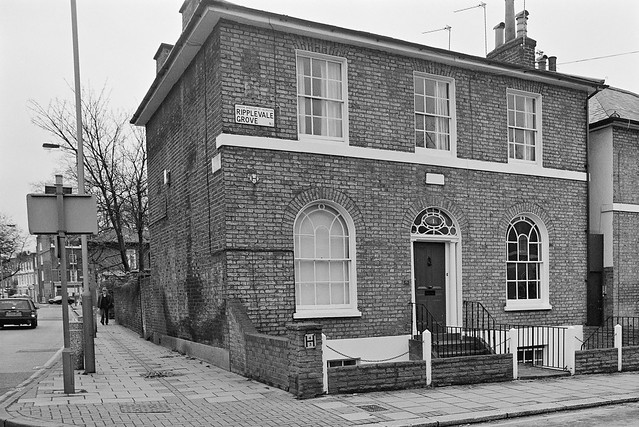 House, Ripplevale Grove, Barnsbury, Islington, 1992, 92-12n-24