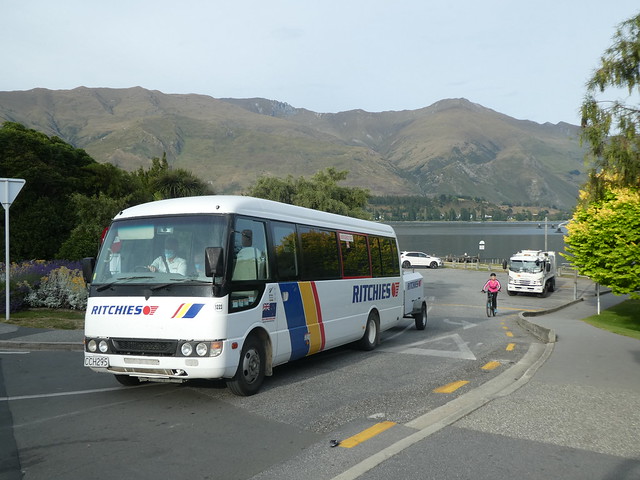 Shuttle Bus Lake Wanaka