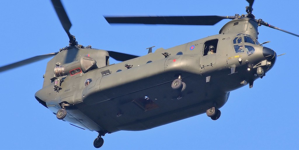 Boeing-Vertol Chinook Helicopter CH-47D RAF ZH900 HC6