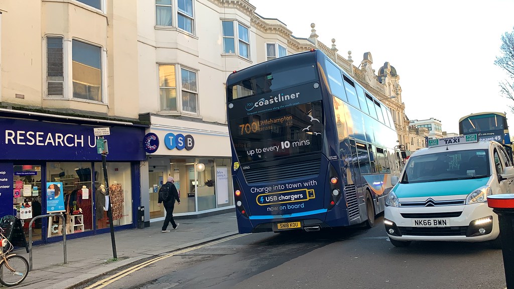 STAGECOACH SOUTH WORTHING WORKING ON ROUTE 700 VIA OLD STEINE SOUTH NORTH STREET CHURCHILL SQUARE HOVE PORTS LADE SHOREHAM SOUTH LANCING WORTHING PIER GORING FERRING ASDA EAST PRESTON RUSTINGTON SHOPS & LITTLE HAMPTON ANCHOR SPRINGS SHOPS