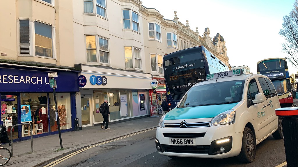 STAGECOACH SOUTH WORTHING WORKING ON ROUTE 700 VIA OLD STEINE SOUTH NORTH STREET CHURCHILL SQUARE HOVE PORTS LADE SHOREHAM SOUTH LANCING WORTHING PIER GORING FERRING ASDA EAST PRESTON RUSTINGTON SHOPS & LITTLE HAMPTON ANCHOR SPRINGS SHOPS
