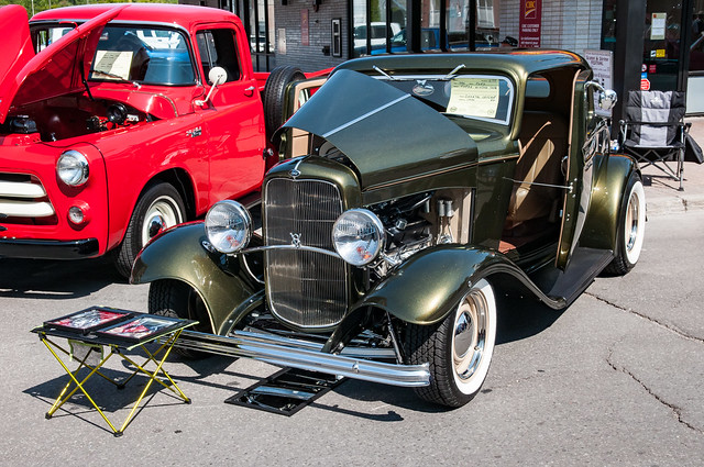 1932 Ford 3-Widow Coupe