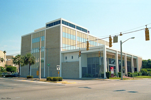 architecture cityscape florida officebuilding bank 1986 demolished midcenturymodern fortmyers commercialbuilding