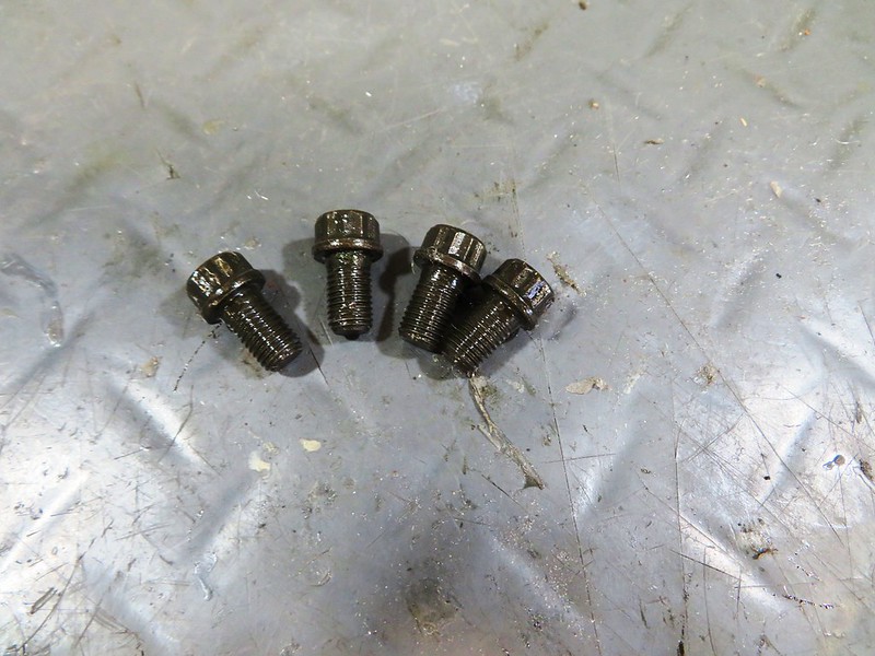 Drive Shaft 12-Sided Bolts Detail